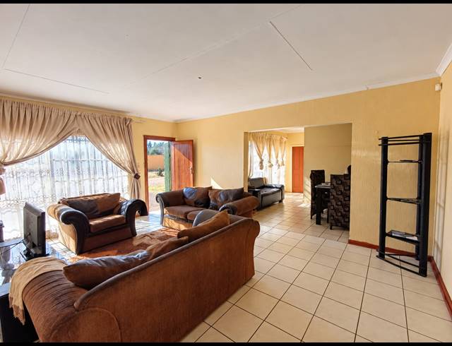 3 BEDROOM HOUSE FOR SALE IN HENLEY ON KLIP